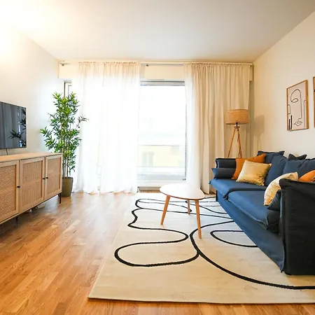 Apartment 15